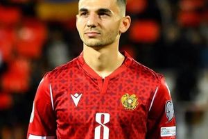 Al Ahli tăng cường sức mạnh, hoàn tất thỏa thuận chiêu mộ Eduard Spertsyan