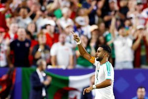 Mahrez tự hào khi châu Phi lập kỳ tích