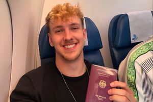 YouTuber Đức vừa đến Mỹ, 'ngã ngửa' vì đội nhà bị loại khỏi World Cup