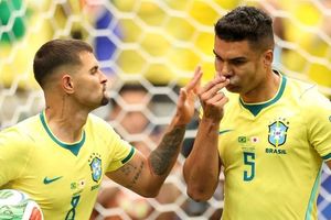 Video bóng đá Brazil vs Nhật Bản: Người hùng phút bù giờ