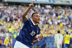 Mbappe nói thẳng về Messi và cuộc đua Vua phá lưới World Cup 2026