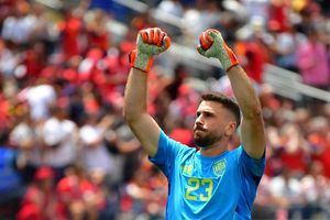 Sao Tây Ban Nha xô đổ kỷ lục World Cup