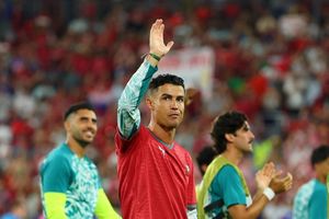 Ibrahimovic: 'Trọng tài làm mọi cách để Ronaldo vô địch World Cup'