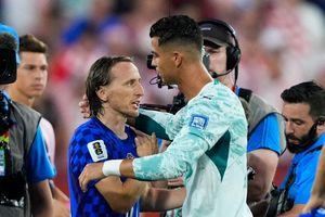 Cử chỉ ấm áp của Ronaldo