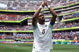 David Alaba nghẹn ngào sau thất bại trước Tây Ban Nha
