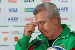 HLV Mexico nổi giận vì FIFA đổi giờ đấu