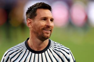 Messi đi vào lịch sử World Cup