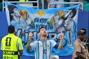 Thoát hiểm trước Cape Verde, Messi chạm cột mốc lịch sử