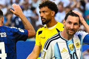 Messi nói thật về Argentina sau trận thắng toát mồ hôi Cape Verde