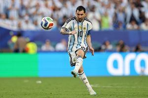 Messi ca ngợi tuyển Cape Verde sau trận thắng nghẹt thở