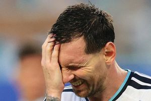 FIFA phán quyết bất ngờ, Messi mất kiến tạo kỷ lục
