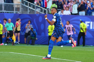 Paraguay và Pháp: Mbappe mở tỷ số