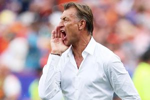 Cựu HLV Nam Định từ chức sau 18 ngày, rời đội bóng bất ổn nhất World Cup 2026