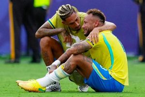 'Tôi đã cố gắng hết sức' - Neymar nghẹn ngào giã từ đội tuyển Brazil ở tuổi 34