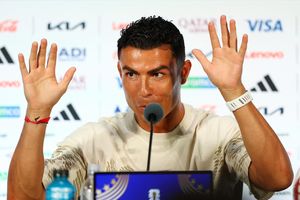 Ronaldo đáp trả nhà báo Brazil trước đại chiến Tây Ban Nha