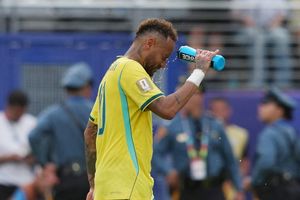 Khoảnh khắc Neymar thất vọng