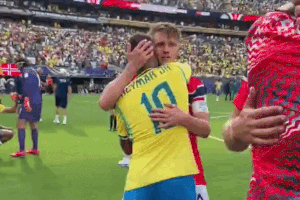 Neymar ôm xin lỗi Martin Odegaard sau khi 'xấu tính'
