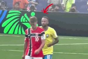 Hành động của Neymar với cầu thủ Na Uy thành tâm điểm