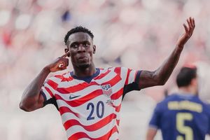Tiền đạo Mỹ được hoãn án treo giò sau cuộc gọi của ông Trump tới FIFA