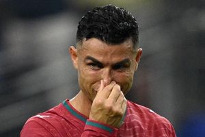 Thất bại dậy sóng mạng xã hội của Ronaldo