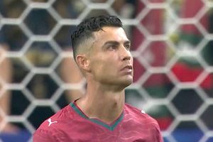 HLV Bồ Đào Nha nói điều đặc biệt về Ronaldo sau thất bại trước Tây Ban Nha