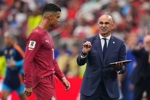 HLV Roberto Martinez chia tay tuyển Bồ Đào Nha sau thất bại cay đắng tại World Cup