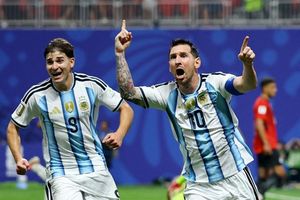 Messi cân bằng kỷ lục gần trăm năm của Argentina tại World Cup