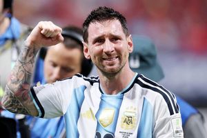 Messi nói rõ lý bật khóc sau chiến thắng Ai Cập