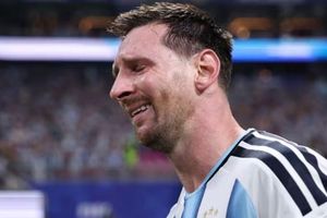 Nước mắt Messi