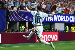 Đừng bao giờ vội gạch tên Lionel Messi