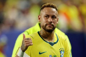 Neymar cân nhắc giải nghệ