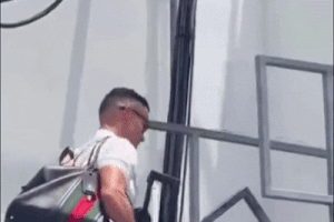 Ronaldo rời World Cup