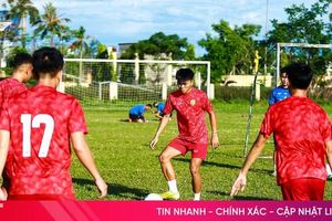 8 cầu thủ trẻ tập luyện cùng đội 1 Hồng Lĩnh Hà Tĩnh
