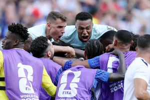 Pháp lập kỳ tích hiếm có tại World Cup