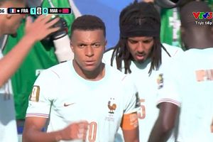 Tuyển Pháp lập kỳ tích với 'hat-trick' vào bán kết World Cup