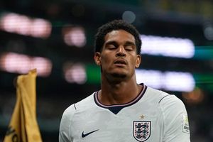 FIFA ra án phạt nặng, tuyển Anh khốn đốn trước đại chiến Na Uy
