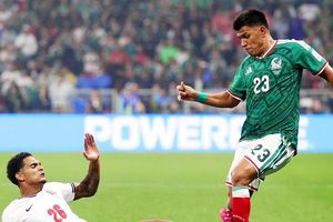 FIFA phạt nặng cầu thủ Anh gây bức xúc