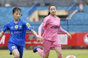 Hà Nội I được… ông trời giúp, vẫn bỏ lỡ cơ hội bắt kịp TP.HCM I