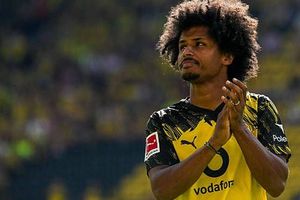 Chính thức: Barcelona đạt thỏa thuận chiêu mộ Karim Adeyemi từ Dortmund