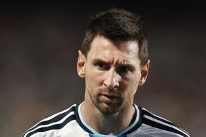 Messi lần đầu trải nghiệm mối thù kinh điển ở World Cup