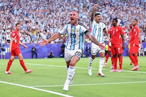 Bản lĩnh nhà vô địch đưa Argentina vào bán kết World Cup 2026