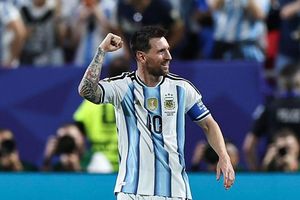 Messi và những ngày chưa muốn kết thúc cùng Argentina