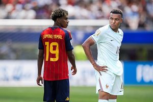 Mbappe và Yamal đối đầu trong trận đấu 3 tỷ USD