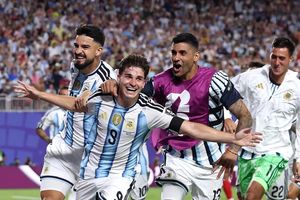 'Người nhện' Julian Alvarez: Kỳ vọng của Argentina ở bán kết World Cup 2026
