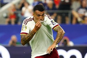 Tây Ban Nha lập kỷ lục ghi bàn tại World Cup