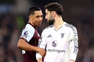 Man United và canh bạc kỹ thuật của Michael Carrick: Khi chất thép bị bỏ quên sau những bản hợp đồng bom tấn