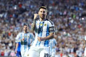 Đội hình mạnh nhất Anh đấu Argentina: Lionel Messi và phần còn lại