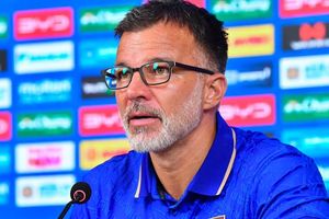 HLV tuyển Thái Lan: 'Muốn thấy đội nhà dự World Cup trước khi qua đời'