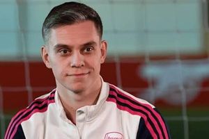 Leandro Trossard rời Arsenal gia nhập Besiktas: Khép lại hành trình của một người hùng