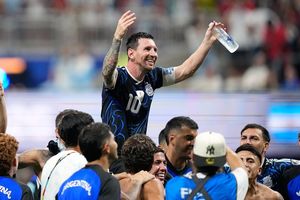 Argentina không cần 'Bàn tay của Chúa', vì đã có đôi chân Messi